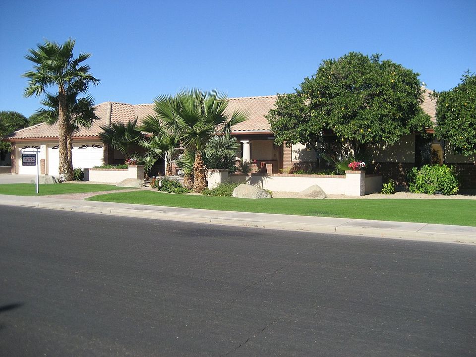 Beautiful custom home in a friendly neighborhood and award winning schools