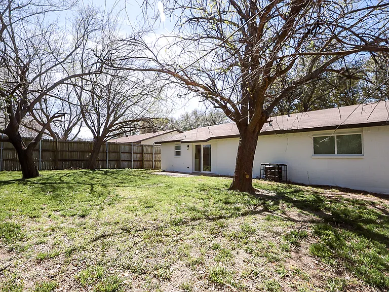 5106 Preston Trl — Photo 25