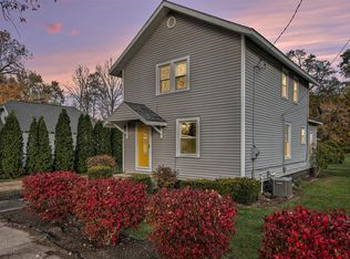 424 N Dean St, Centreville, MI 49032