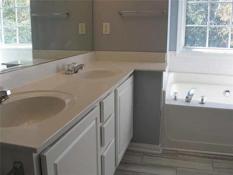 1158 Olde Hinge Way — Photo 26