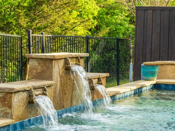 186 Balfour Dr, Fate, TX 75189