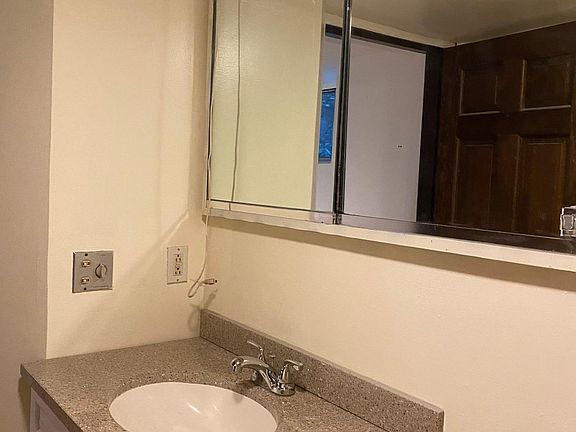 Brandnew bathroom vanity