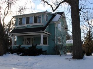 714 Logan Ave, Elgin, IL 60120