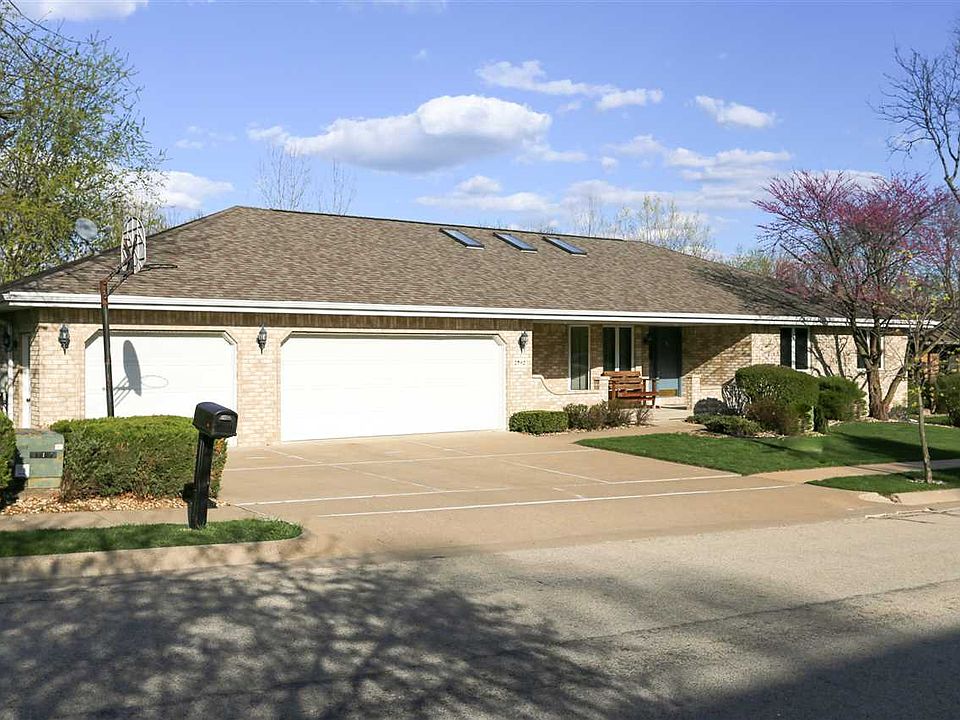 1st image of 2942 Brandywine Park Dr