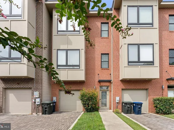 2467 Elvans Rd SE, Washington, DC 20020