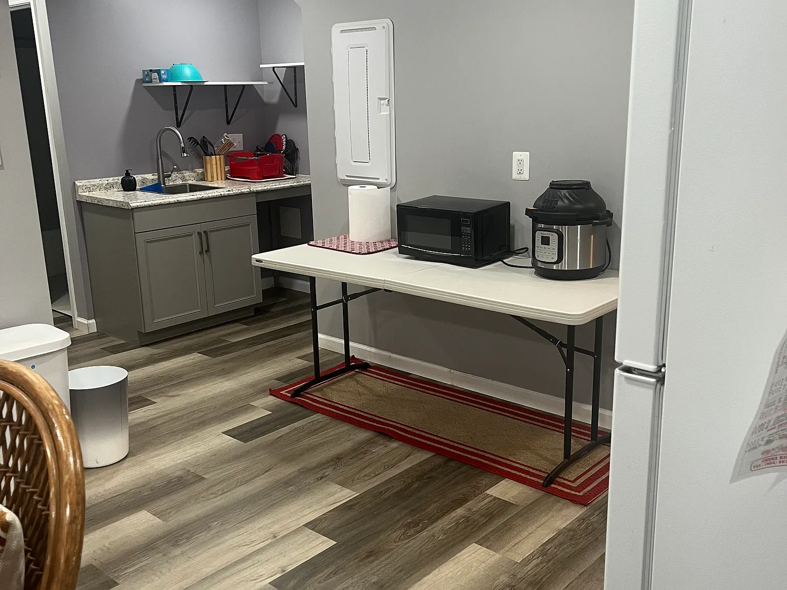 1 bed, 1200 sqft, $1,000 — Photo 3