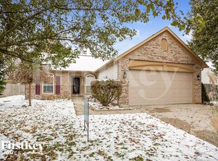 13256 Summerwood Ln, Fishers, IN 46038