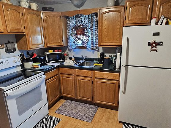 3rd image of 108 Lincoln Ave
