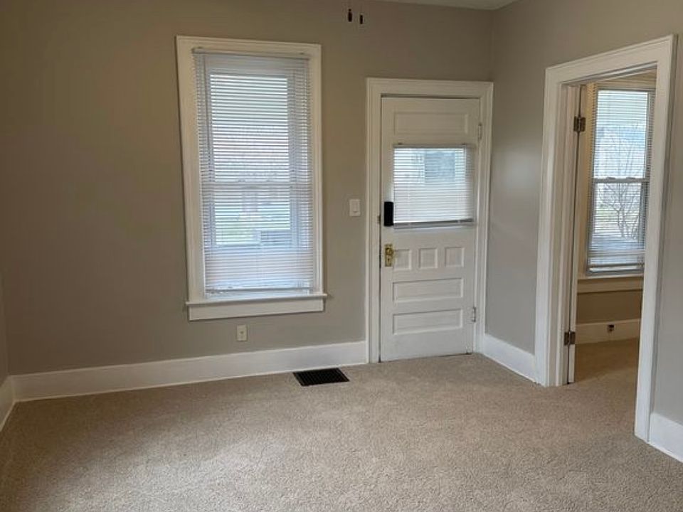 1st image of 216 E Follett St