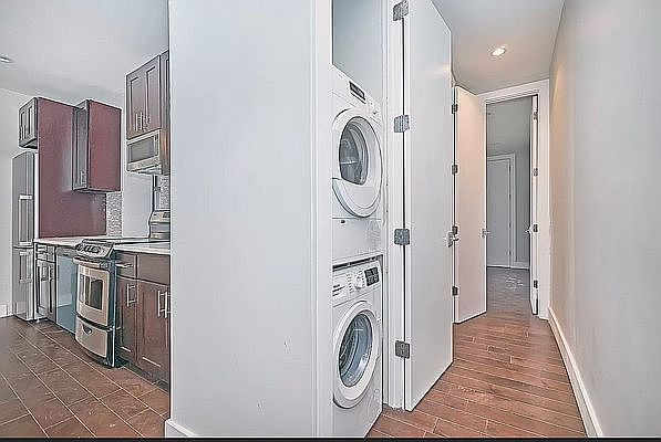 1st image of 220 Wadsworth Ave APT 403