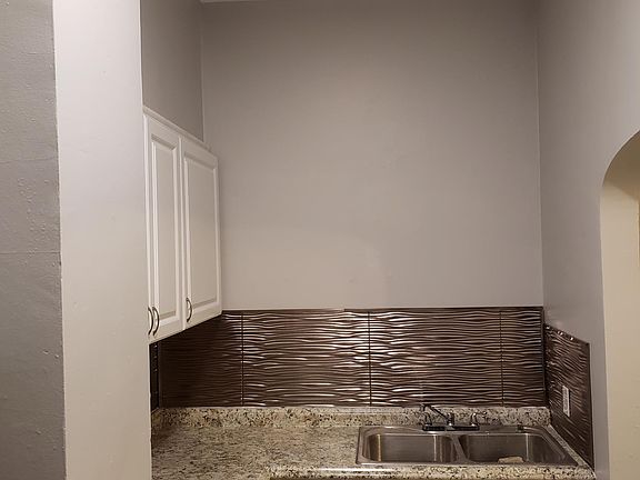 2nd image of 22 Wyoming St APT B