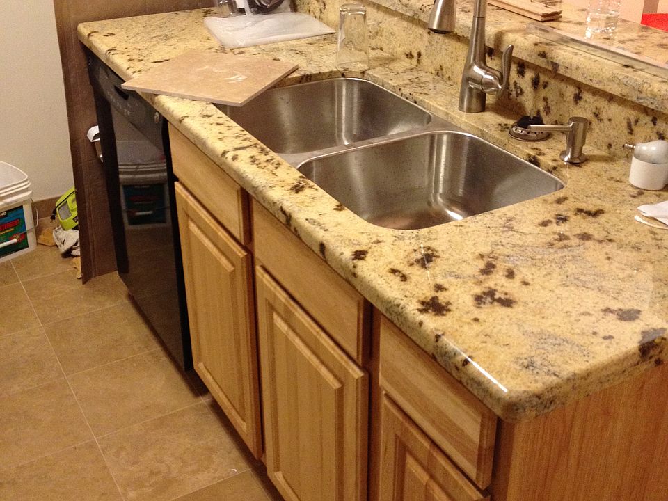 1st image of 614 Oakwood Dr