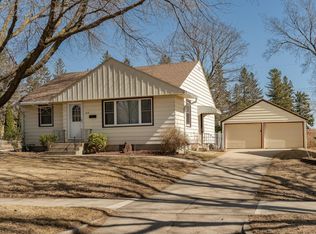 1418 13th Ave NW, Rochester, MN 55901