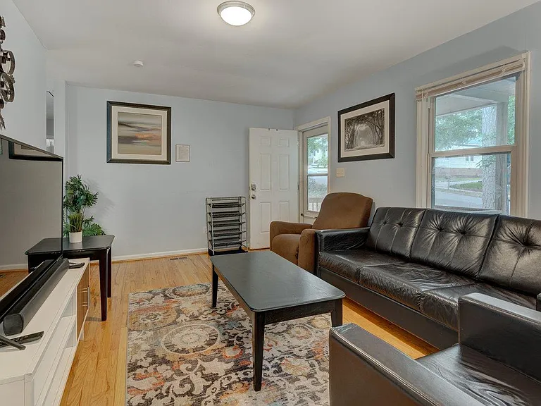 2408 Shirley St — Photo 3