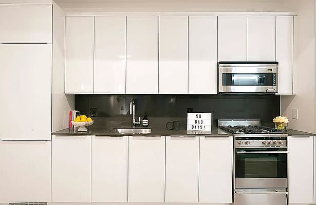 1st image of 180 Water St #2008