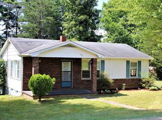 318 Rogers Rd, Franklin, NC 28734