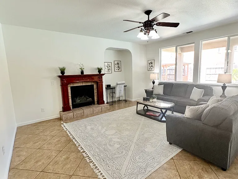 1711 Chandler Dr — Photo 29