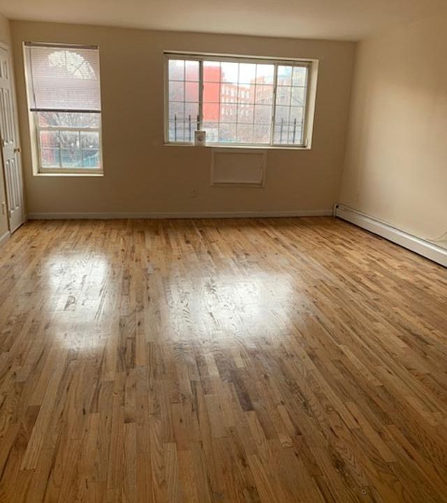 2nd image of 1015 E 156th St Floor 3