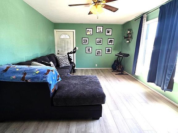 4th image of 1405 N Hayes Ave