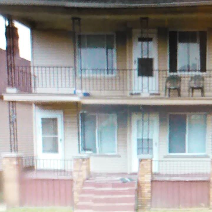 2nd image of 2323 Zinow St