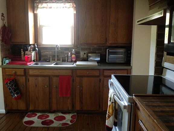 5th image of 186 Lilac Ln
