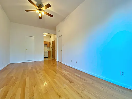 Rented by Douglas Elliman | media 23