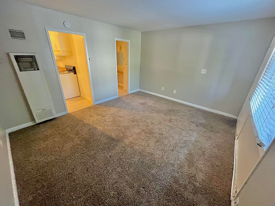 1st image of 2865 A St APT 3