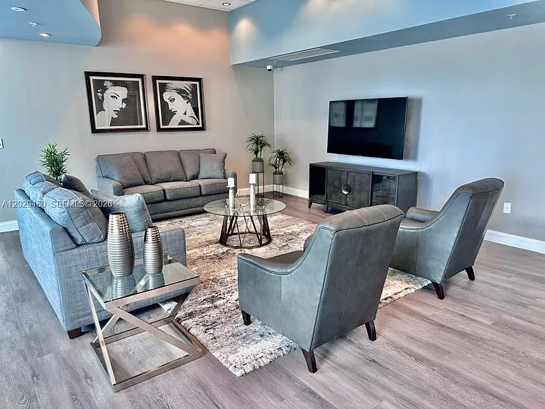 300 S Biscayne Blvd #T-3702 — Photo 38