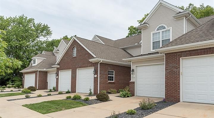 1st image of 2976 Hunley Dr