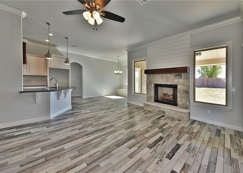 1st image of 9216 NW 137th St