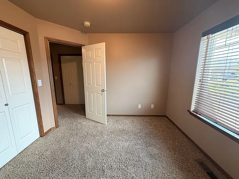 907 Fawn Cir — Photo 10