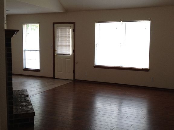 3rd image of 1112 E 132nd Pl