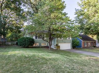 10205 W 91st St, Overland Park, KS 66212