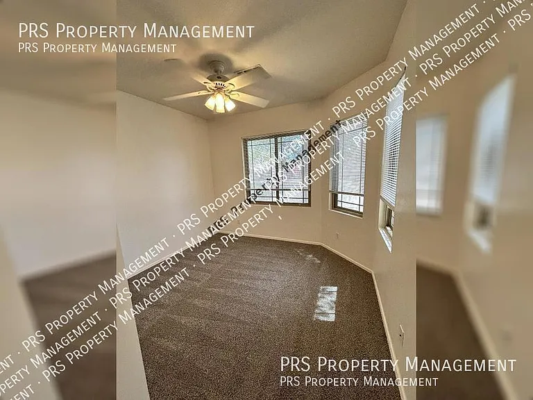 8003 W Clara Ln — Photo 19