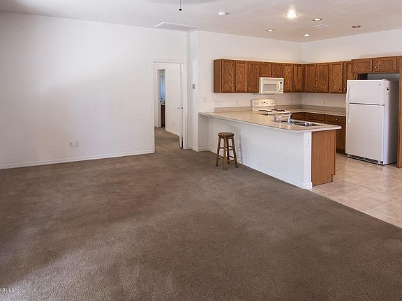 5th image of 1070 S 17th St