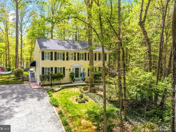 8181 Erika Dr, Manassas, VA 20112