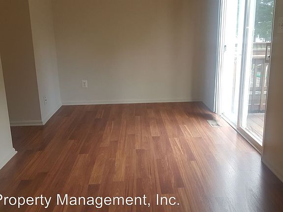 5th image of 364 Center Deen Ave