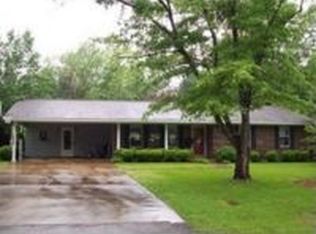1205 Jeb Stuart St, Tupelo, MS 38801