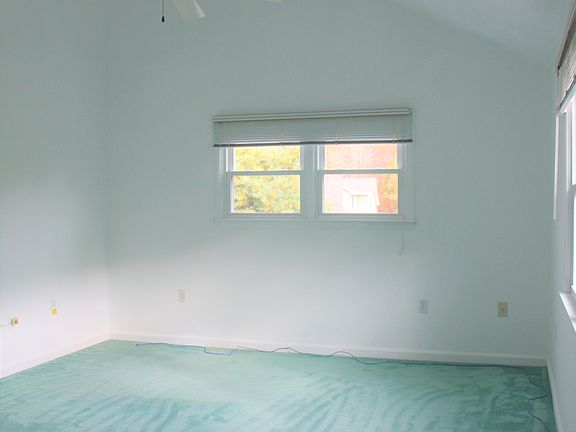 Master Bedroom (I8 x I3.4)