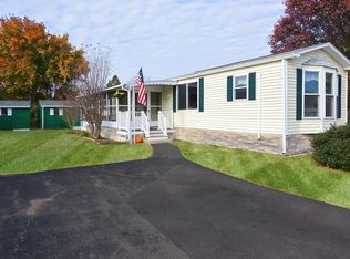 1 Shortway Dr, Plainville, MA 02762