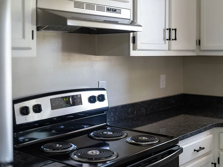 450 Cedar Ave #6 — Photo 23