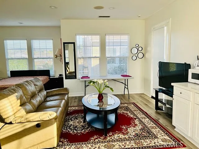 Studio, 492 sqft, $2,675 — Photo 3