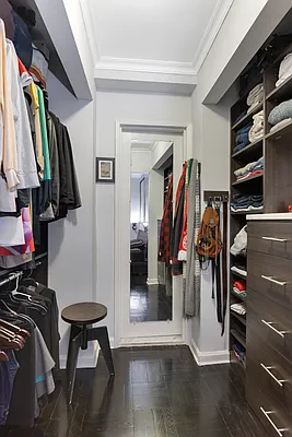Sold by Compass | media 8