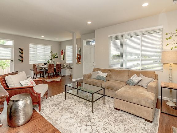 5th image of 2724 13th Ave NW
