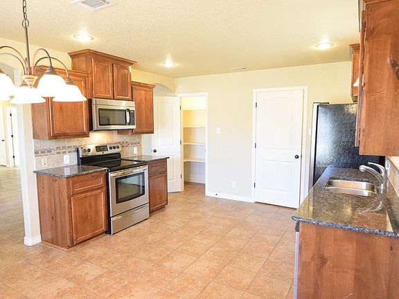 5th image of 507 W Libra Dr