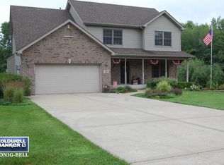 405 E Main St, Newark, IL 60541