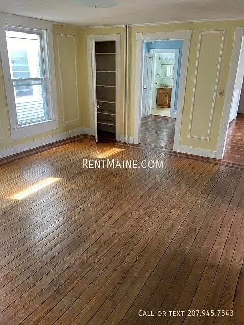 2 bed, $1,300 — Photo 2