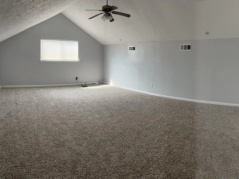 6915 Briarfield Dr — Photo 14