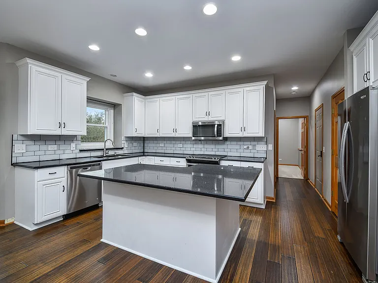 1156 Keim Ct — Photo 10