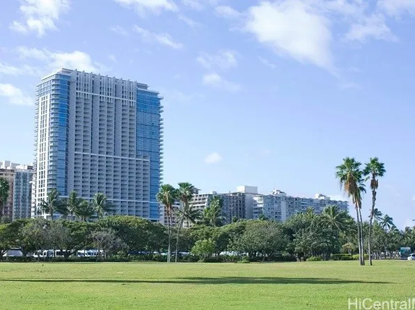 223 Saratoga Rd #807, Honolulu, HI 96815